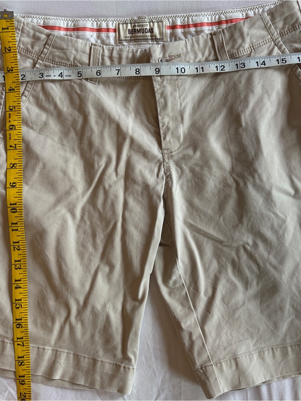 Old Navy Men’s Beige Flat-Front Shorts